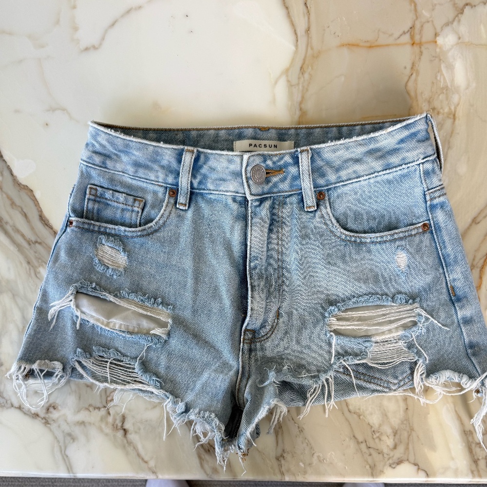 PacSun cut offs